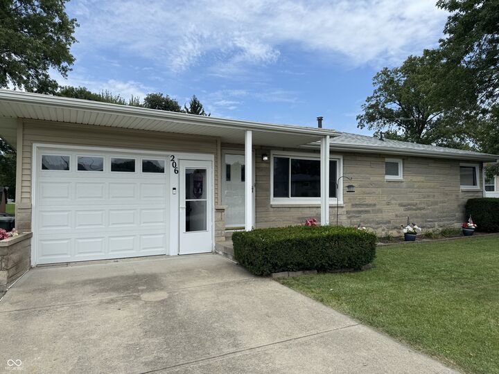 Property Photo: 206 E 5th Street IN 47240
