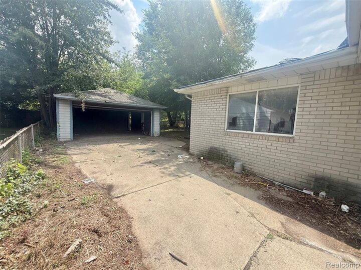 Property Photo:  24645 McDonald Street  MI 48125 1809 