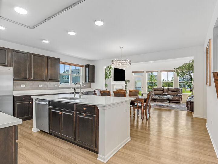 Property Photo: 16143 S Lake View Road IL 60586
