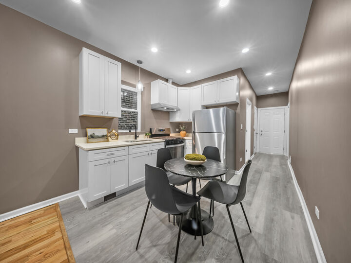 Property Photo: 1232 S 51st Avenue IL 60804
