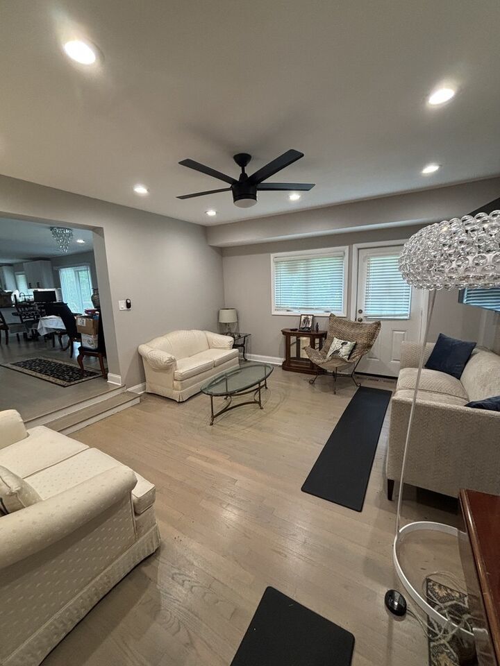 Property Photo:  130 Birchwood Road  IL 60062 