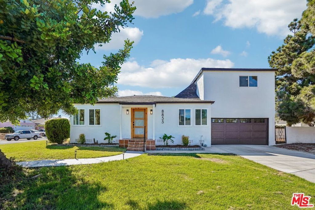 Property Photo: 8855 Lilienthal Avenue CA 90045