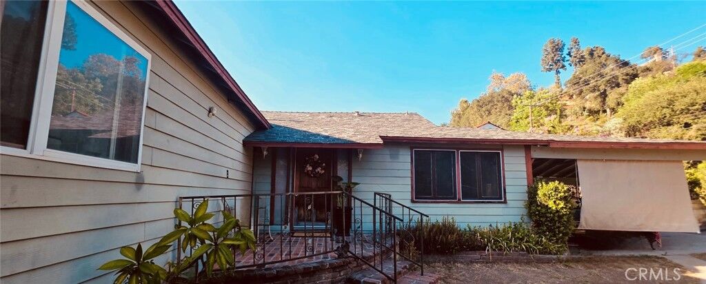 Property Photo:  417 Cloverleaf Drive  CA 91016 