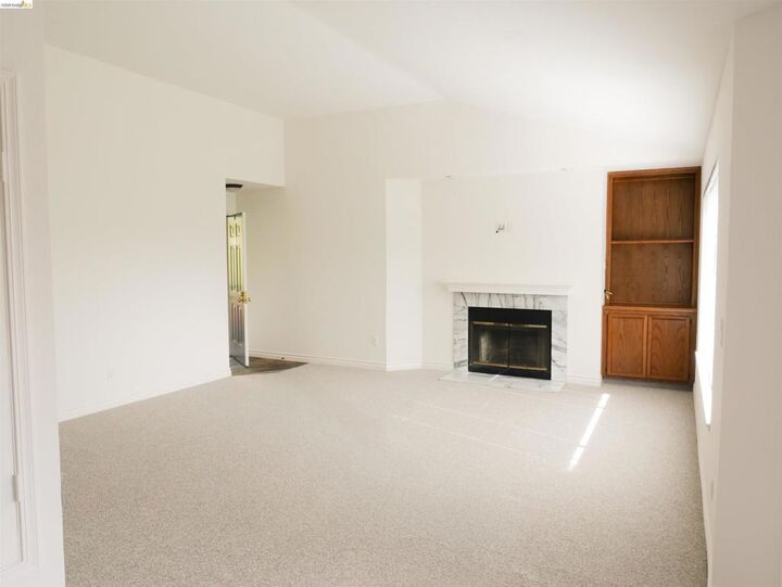 Property Photo: 5022 Lakeview Dr 202 CA 94582