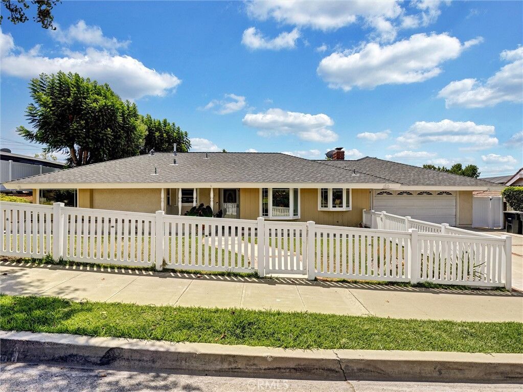 Property Photo: 2216 E Denise CA 92867