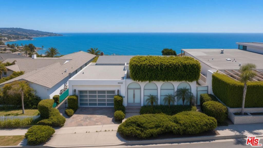 Property Photo: 18222 Coastline Drive CA 90265