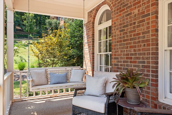 Property Photo:  6104 Wendover Gln  TN 37027 