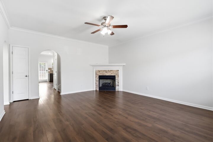 Property Photo: 1101 Downs Blvd 289 TN 37064
