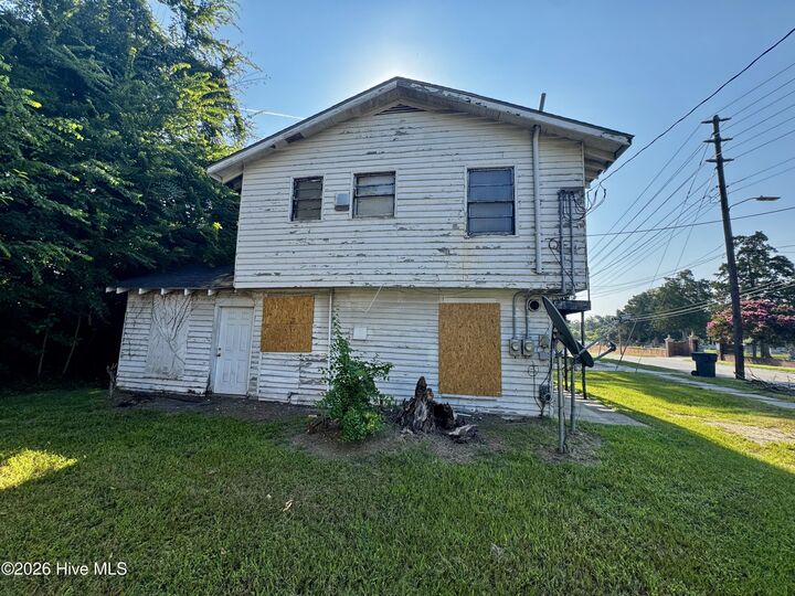 Property Photo: 412 S William Street NC 27530
