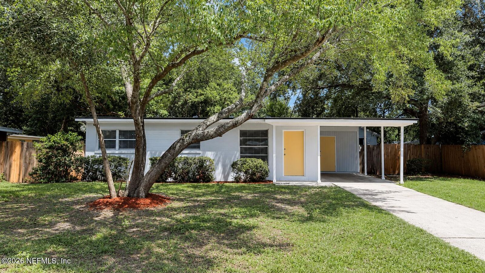 Property Photo:  2219 Monteau Drive  FL 32210 