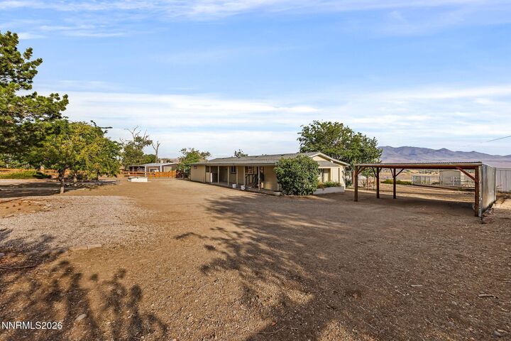Property Photo: 240 Wagon Wheel Way NV 89403