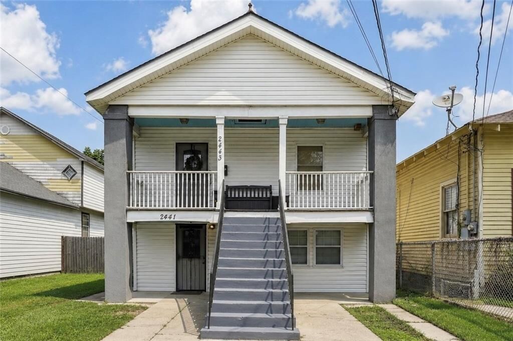 Property Photo:  2441 43 Gladiolus Street  LA 70122 
