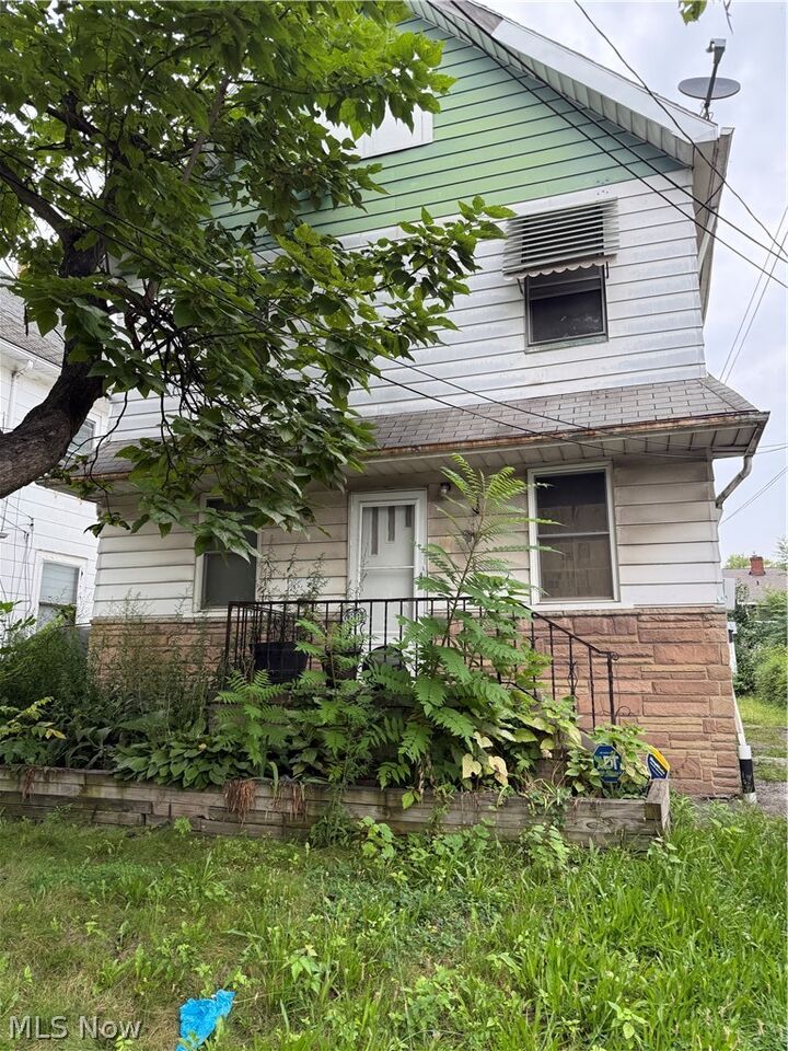 Property Photo: 6801 Clement Avenue OH 44105