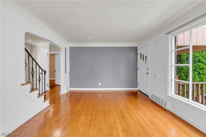 Property Photo: 15901 Edgewood Avenue OH 44137