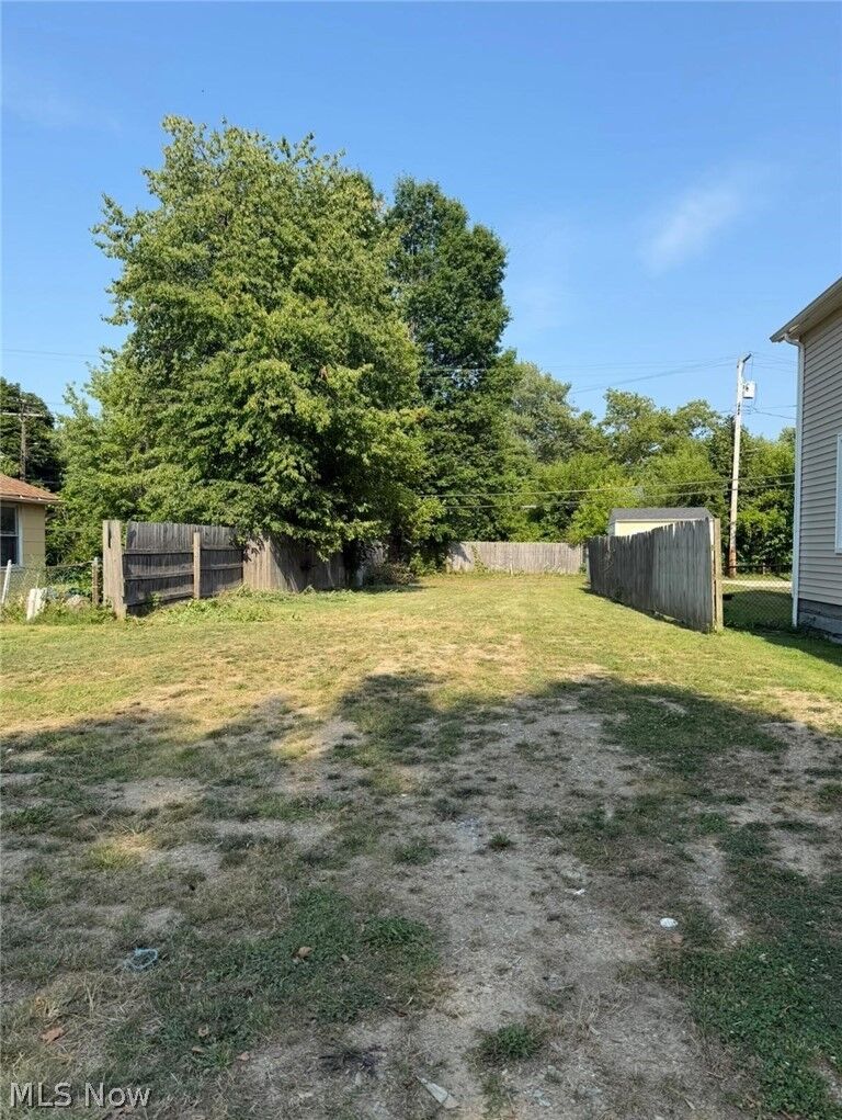 Property Photo: 2101 W 85th Street OH 44102