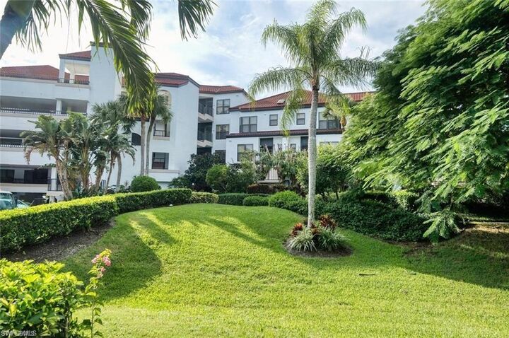 Property Photo:  334 La Peninsula Blvd 334  FL 34113 