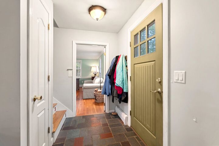 Property Photo:  24 Hitching Post Lane  NH 03110 