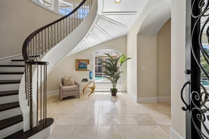 Property Photo:  6914 Oak Manor Drive  TX 75230 