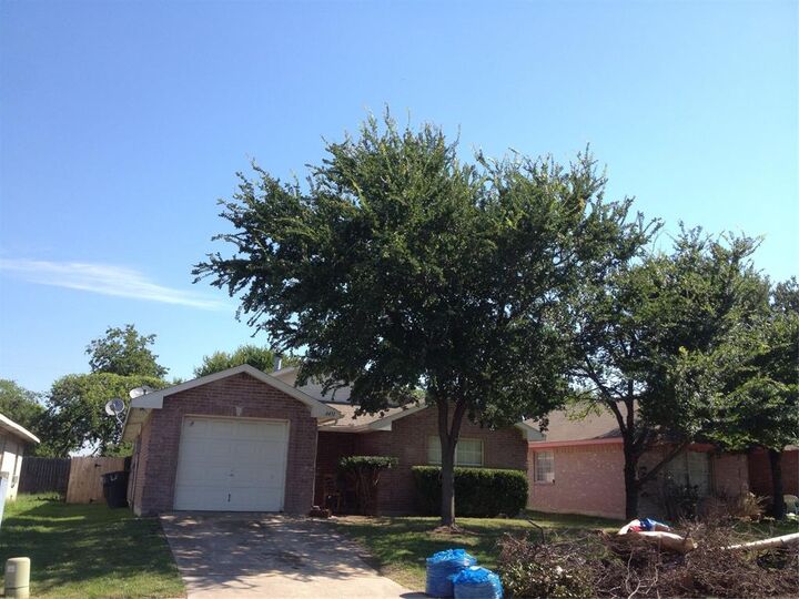 Property Photo:  4451 Posada Drive  TX 75211 
