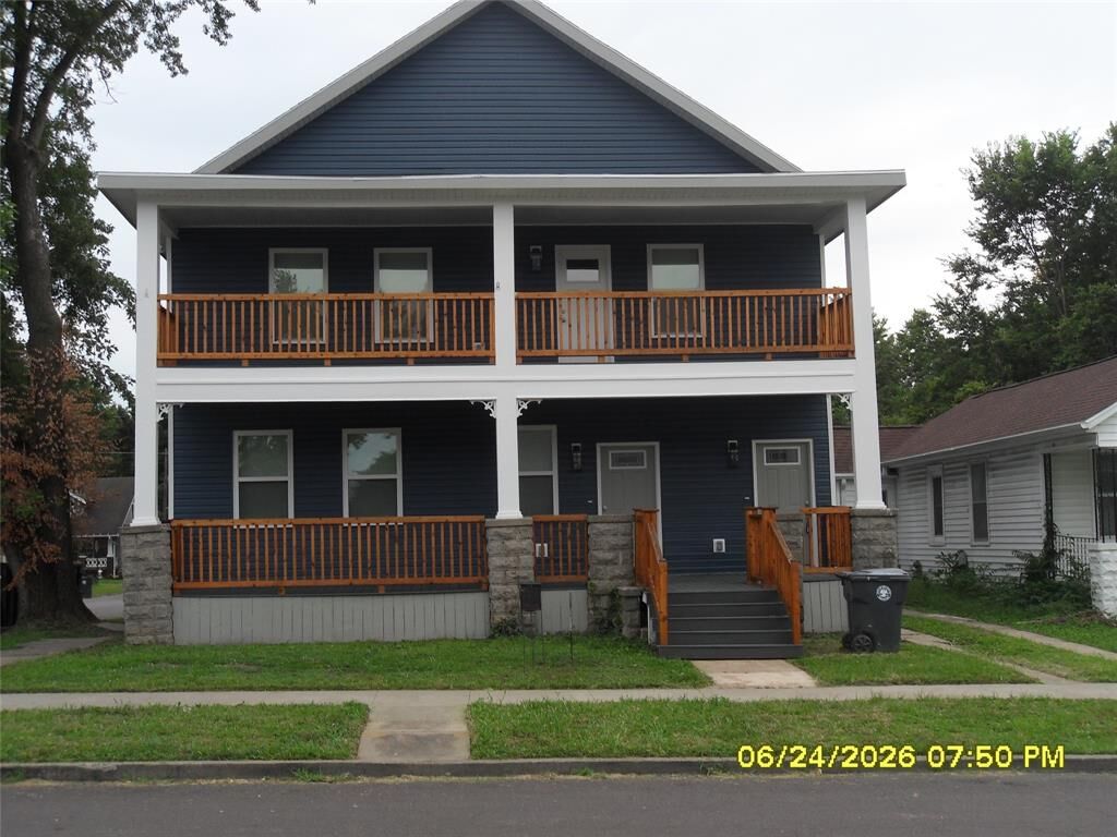 Property Photo: 401-403 W Fourth Street MO 65301