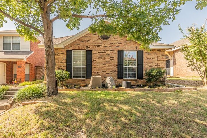 Property Photo: 1322 Overlook Drive TX 75067