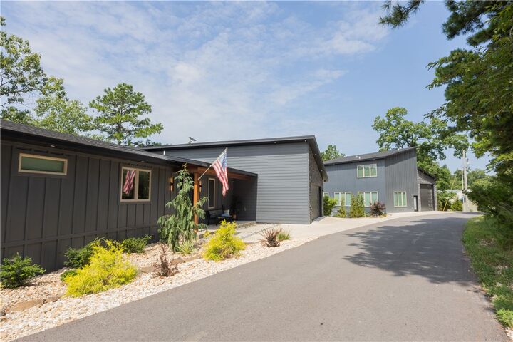 Property Photo: 10087 Rustling Oaks AR 72756