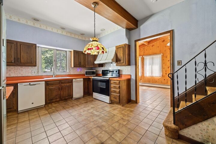 Property Photo:  236 Winthrop St  MA 02780 