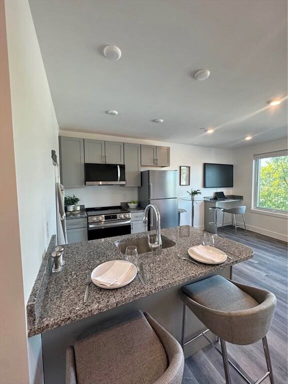 Property Photo:  585 Essex Street 507  MA 01902 