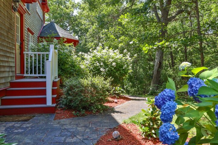Property Photo:  9 Horseshoe Bend Way  MA 02649 