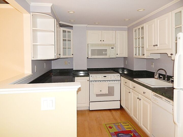 Property Photo:  10 Rogers 211  MA 02142 