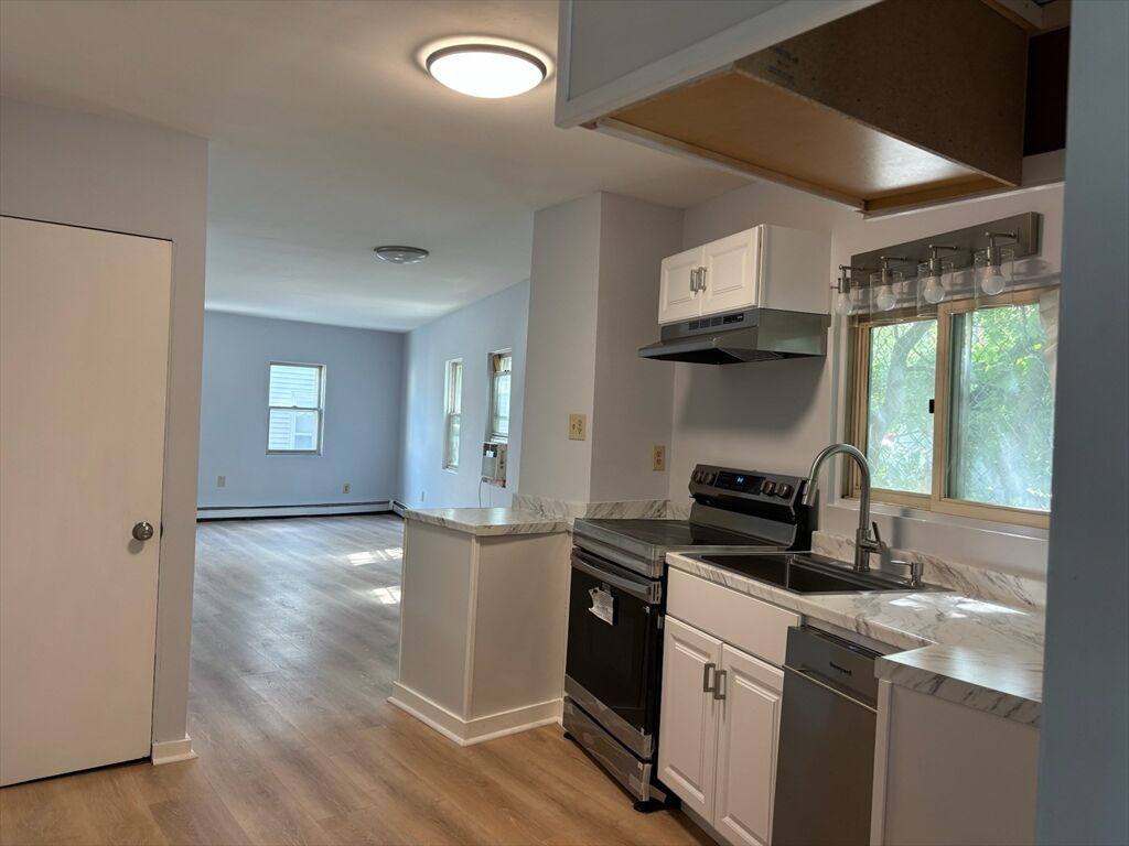 Property Photo:  17 Howell Ct 17  MA 02150 