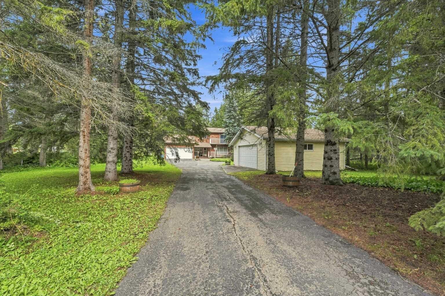 Property Photo: 25 Parkland Drive AB T0C 2J0
