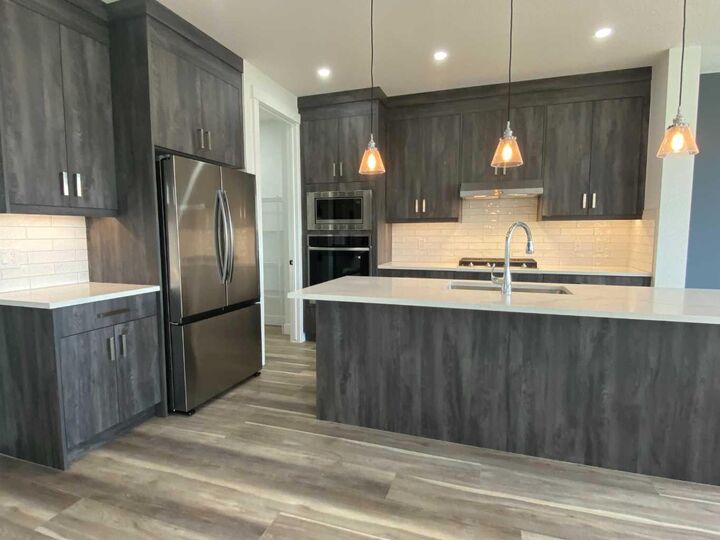Property Photo: 1409 Aldrich Place SW AB T0M 0N0