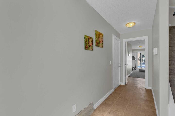 Property Photo: 10 West Cedar Rise SW AB T3H 5G8