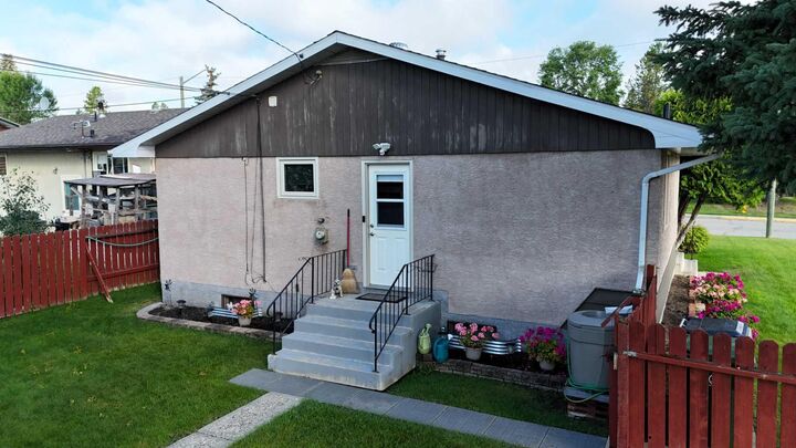 Property Photo: 4303 8 Avenue AB T7E 1A8