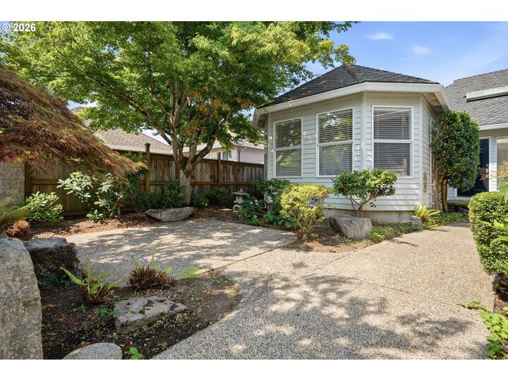 Property Photo: 32237 SW Lake Dr OR 97070