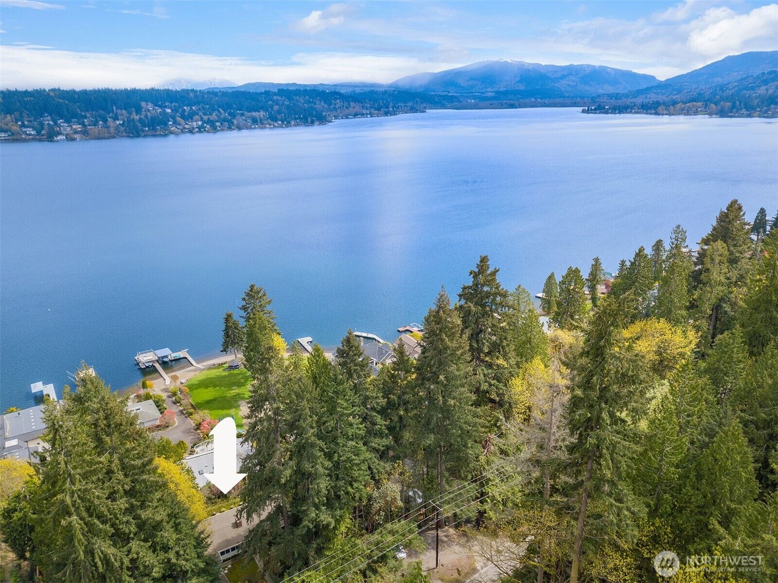 Property Photo: 1848 W Lake Sammamish Parkway SE WA 98008