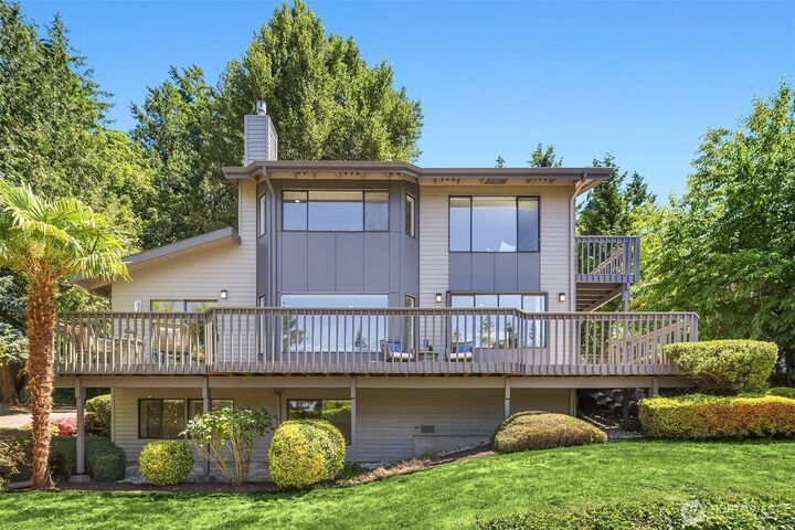 Property Photo:  6206  114th Avenue NE  WA 98033 