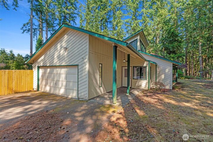 Property Photo:  180 W Fitchburg Avenue  WA 98339 