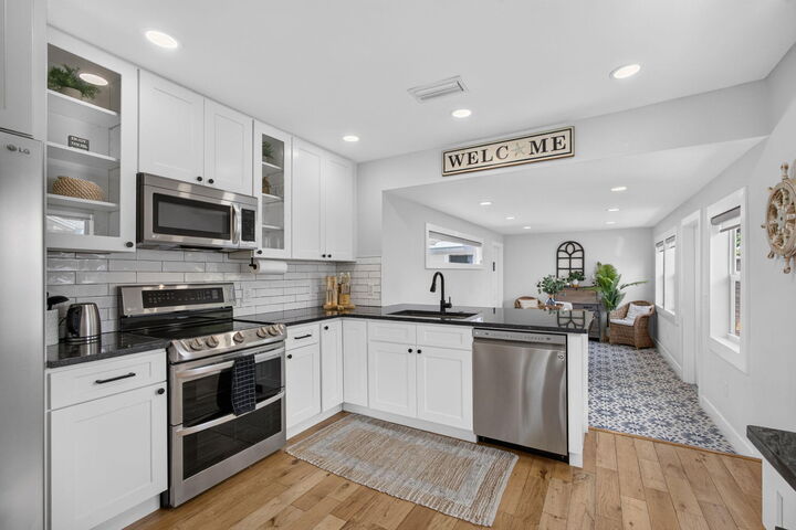 Property Photo: 1305 N Palmway FL 33460