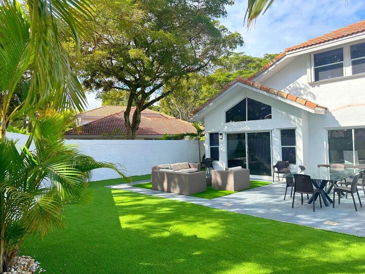 Property Photo: 2252 NW 53rd Street FL 33496