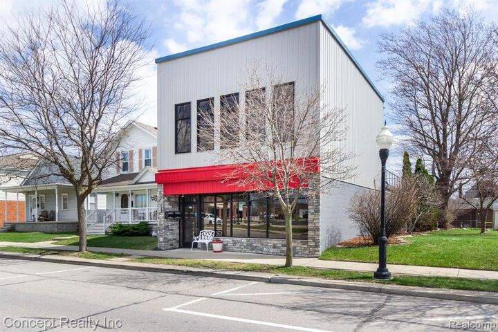 Property Photo: 2935 W Jefferson Avenue MI 48183
