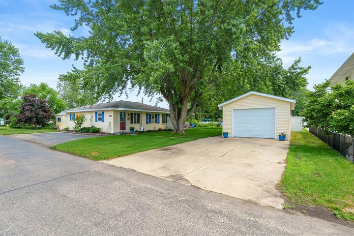 Property Photo: 4135 West Joy Road MI 49344