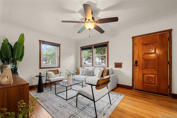 Property Photo:  2636 S Pearl Street  CO 80210 