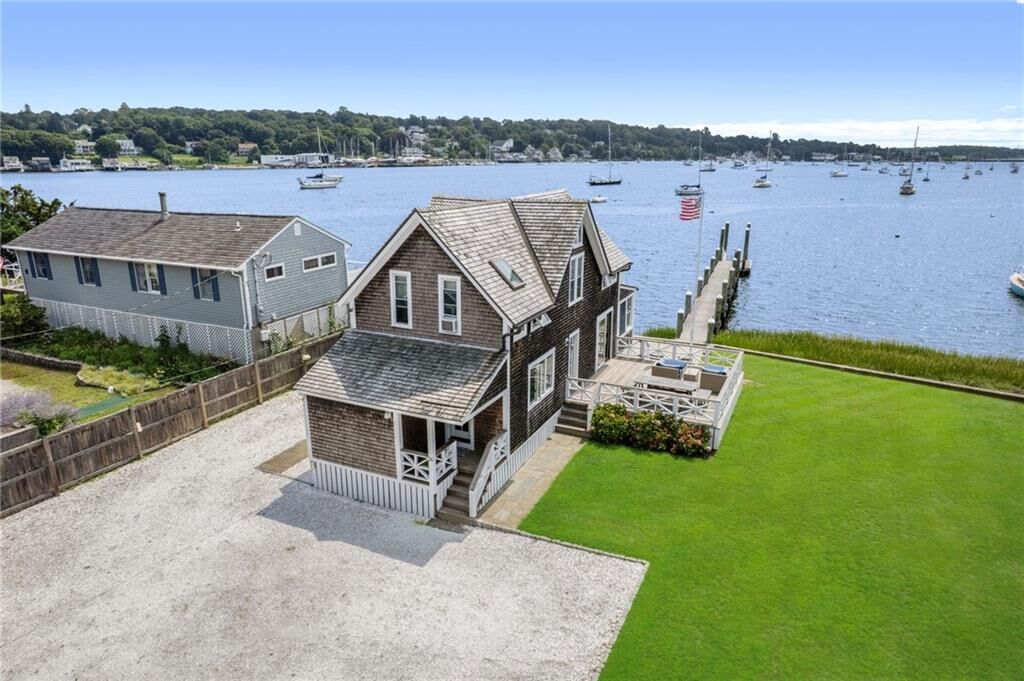 Property Photo:  36 Riverside Avenue  RI 02871 