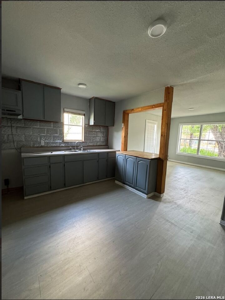 Property Photo:  130 Pickford Ave  TX 78228 