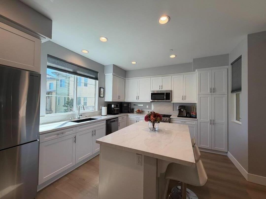 Property Photo: 641 Savi Drive 104 CA 92878