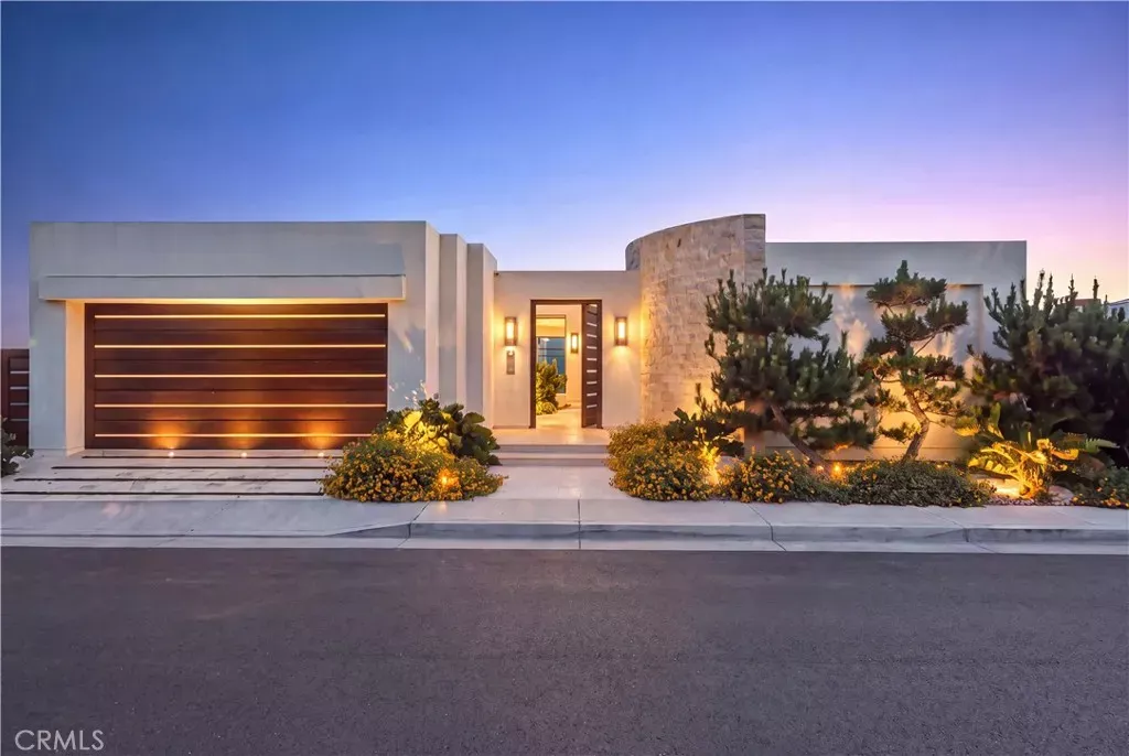 Property Photo: 1523 Dolphin Terrace CA 92625