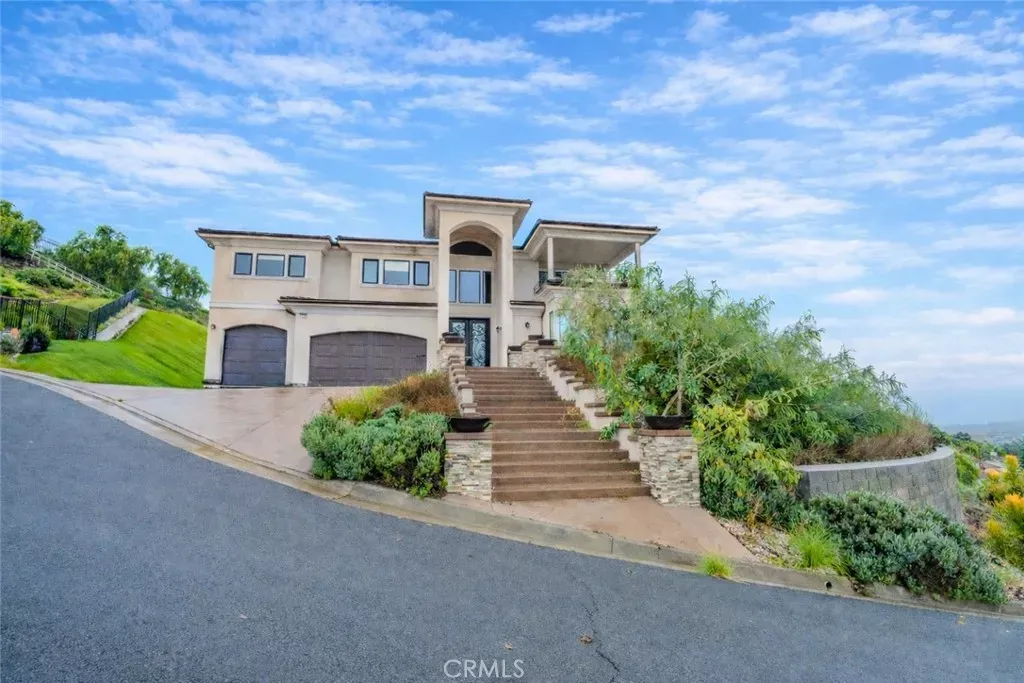 Property Photo:  5350 Avenida De Michelle  CA 92887 