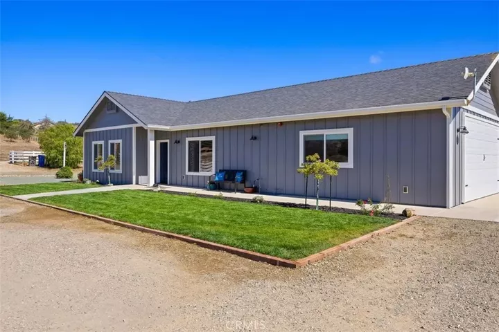 Property Photo: 169 Cimarron CA 93420
